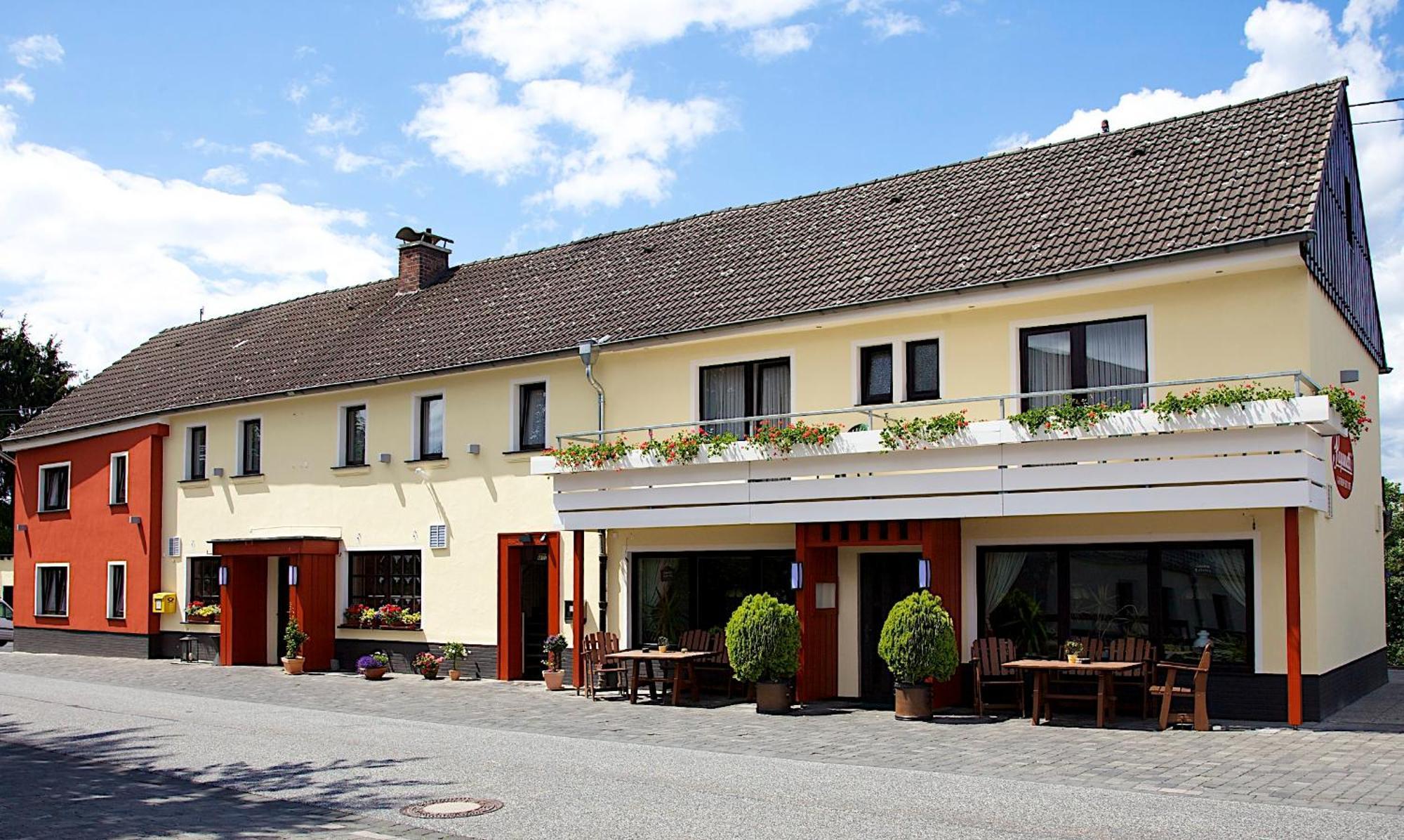 Landgasthof Zur Erholung Breitscheid  Buitenkant foto