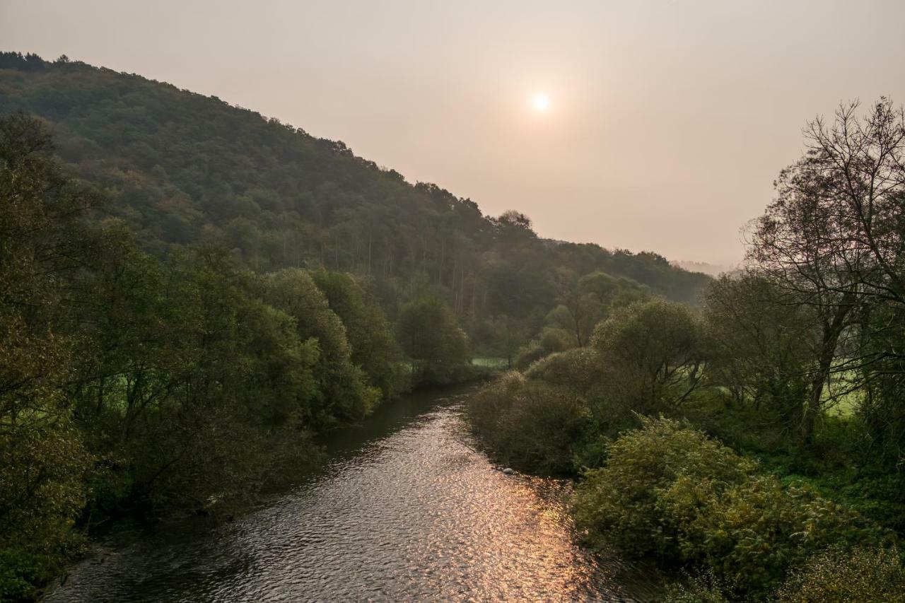 Landgasthof Zur Erholung Breitscheid  Buitenkant foto