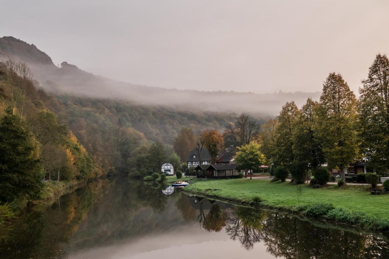 Landgasthof Zur Erholung Breitscheid  Buitenkant foto